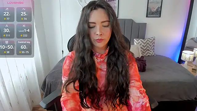 amaia monet online show from October 10, 7:57 pm