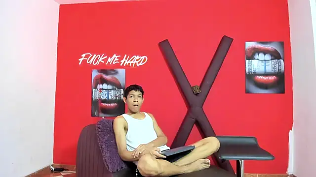 BEAUTY BOYS1 online show from March 5, 7:21 pm