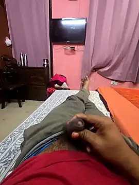 rrboycurvy online show from October 1, 1:17 pm