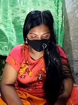 Snapshot of Mistompa24 chatting on April 14, 9:26 am Mistompa24 online show from April 14, 9:26 am