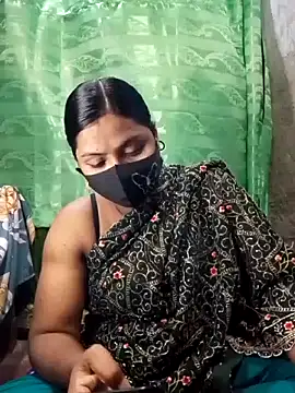 Snapshot of Mistompa24 chatting on April 20, 3:48 pm Mistompa24 online show from April 20, 3:48 pm