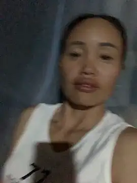 Snapshot of rosa-1200 chatting on September 25, 2:21 pm rosa-1200 online show from September 25, 2:21 pm