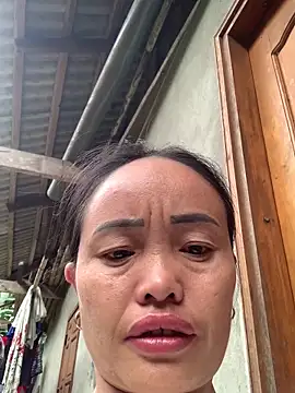 Snapshot of rosa-1200 chatting on October 3, 1:46 am rosa-1200 online show from October 3, 1:46 am