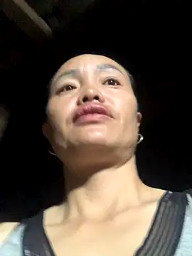 Snapshot of rosa-1200 chatting on October 11, 10:19 pm rosa-1200 online show from October 11, 10:19 pm