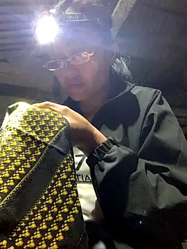 Snapshot of rosa-1200 chatting on October 14, 1:45 pm rosa-1200 online show from October 14, 1:45 pm