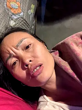 Snapshot of rosa-1200 chatting on October 30, 3:02 pm rosa-1200 online show from October 30, 3:02 pm