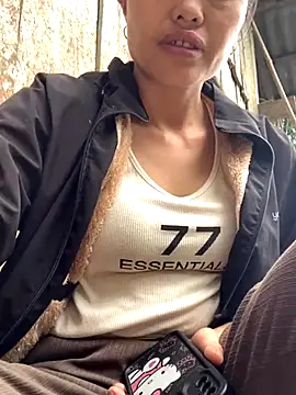 Snapshot of rosa-1200 chatting on November 1, 4:14 am rosa-1200 online show from November 1, 4:14 am