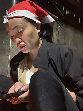 Snapshot of rosa-1200 chatting on November 2, 12:24 am rosa-1200 online show from November 2, 12:24 am