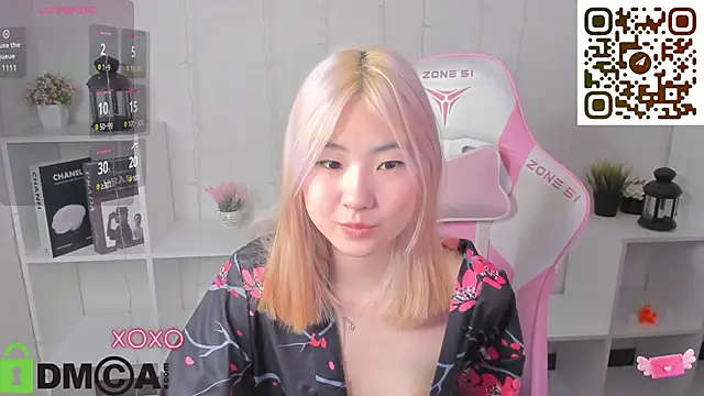 Aisi 18 online show from December 3, 12:51 am