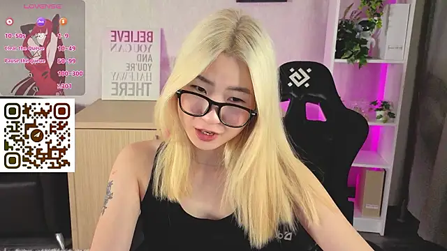 Aisi 18 online show from February 10, 12:37 am