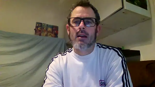 whatYwantMorrre online show from December 4, 11:19 am