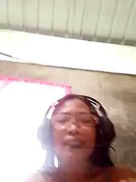 Snapshot of pinayhotii chatting on September 8, 11:04 pm pinayhotii online show from September 8, 11:04 pm