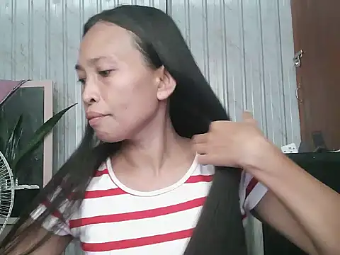 Snapshot of pinayhotii chatting on October 19, 2:34 am pinayhotii online show from October 19, 2:34 am