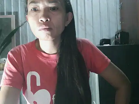 Snapshot of pinayhotii chatting on November 3, 7:37 pm pinayhotii online show from November 3, 7:37 pm