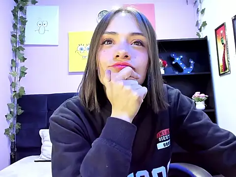 Tammy Thompson  online show from September 18, 1:46 pm