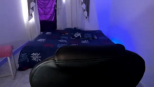 Snapshot of Aron_Boyy chatting on October 10, 8:08 pm Aron Boyy online show from October 10, 8:08 pm