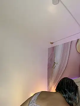 Snapshot of Lucy_Milf_474 chatting on March 4, 12:22 pm Lucy Milf 474 online show from March 4, 12:22 pm