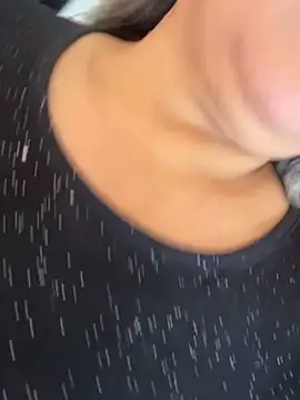 Snapshot of Lucy_Milf_474 chatting on March 12, 12:00 pm Lucy Milf 474 online show from March 12, 12:00 pm