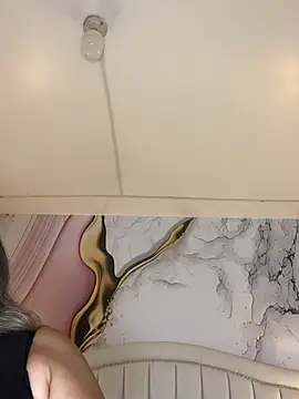 Snapshot of Lucy_Milf_474 chatting on March 14, 12:10 pm Lucy Milf 474 online show from March 14, 12:10 pm