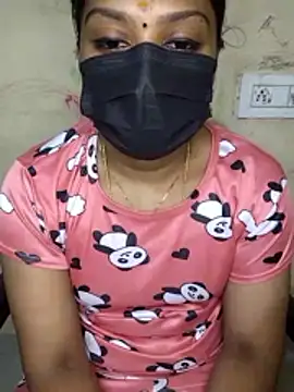 Tamil Attitude queen online show from October 22, 7:46 pm