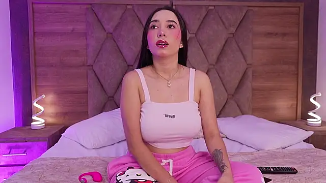 chloegils  online show from November 25, 3:34 pm