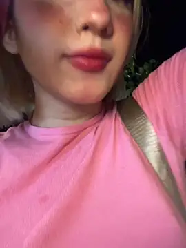 Snapshot of SweetBunnyGF chatting on November 15, 12:41 am SweetBunnyGF online show from November 15, 12:41 am