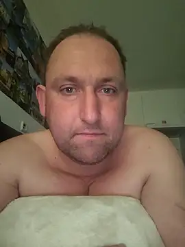 GenuineDedication42 online show from March 4, 11:16 am