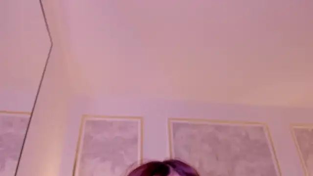 doll eyees  online show from September 19, 2:35 am