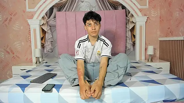 Snapshot of Dani_rivass chatting on September 22, 11:12 am Dani rivass online show from September 22, 11:12 am