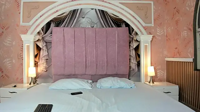 Snapshot of Dani_rivass chatting on October 6, 11:18 am Dani rivass online show from October 6, 11:18 am