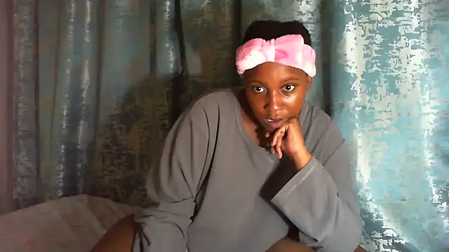 Sweetchocolate38 online show from September 18, 9:17 pm