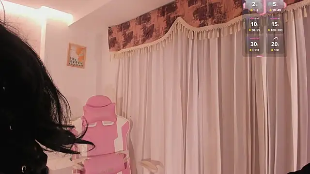 mia yeager online show from November 6, 3:40 am