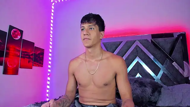 Robertmiller21 online show from September 25, 5:00 am