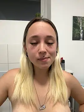 stelli 99 online show from October 9, 5:55 pm