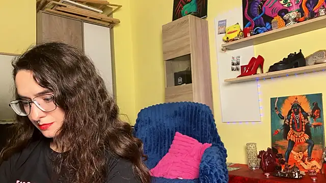 Snapshot of dreamin_blaze chatting on October 14, 2:51 pm dreamin blaze online show from October 14, 2:51 pm