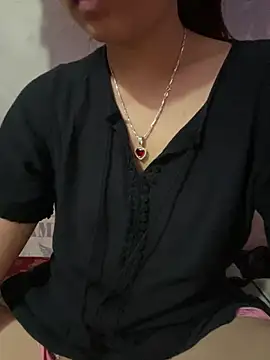 Ngoc-bbi online show from June 28, 10:32 am