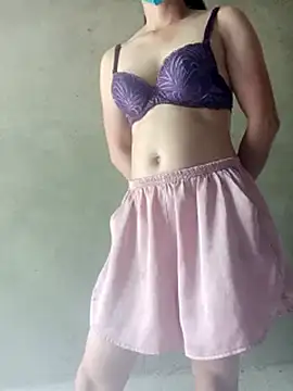 vera9986 online show from June 3, 4:04 am