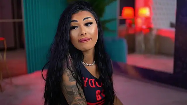 ArabellaPosh online show from October 28, 6:17 am