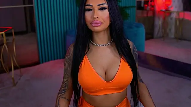 ArabellaPosh online show from February 1, 5:50 am