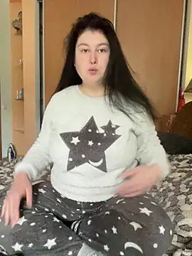 Snapshot of DazzzlingDame chatting on October 1, 6:30 am DazzzlingDame online show from October 1, 6:30 am