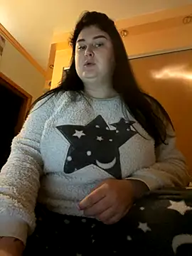 Snapshot of DazzzlingDame chatting on November 13, 1:59 am DazzzlingDame online show from November 13, 1:59 am