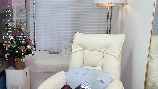 Snapshot of BlueBaby-77 chatting on September 20, 9:21 am BlueBaby-77 online show from September 20, 9:21 am