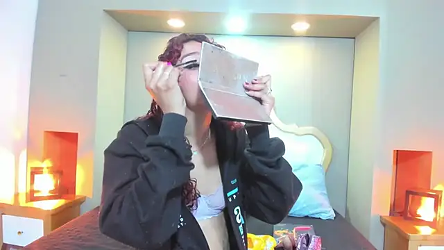 Snapshot of AteneaGreyy chatting on October 22, 11:54 am AteneaGreyy online show from October 22, 11:54 am