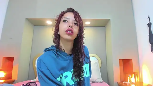 Snapshot of AteneaGreyy chatting on October 24, 12:01 pm AteneaGreyy online show from October 24, 12:01 pm