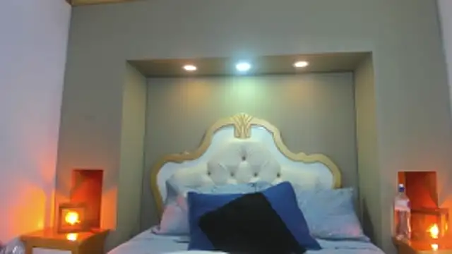 Snapshot of AteneaGreyy chatting on October 31, 12:17 pm AteneaGreyy online show from October 31, 12:17 pm