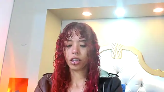 AteneaGreyy online show from February 5, 11:59 am