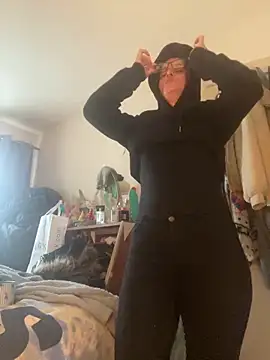 Snapshot of kittykatbean chatting on November 22, 11:09 am kittykatbean online show from November 22, 11:09 am