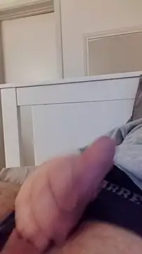 NewJoiner online show from December 5, 6:26 pm