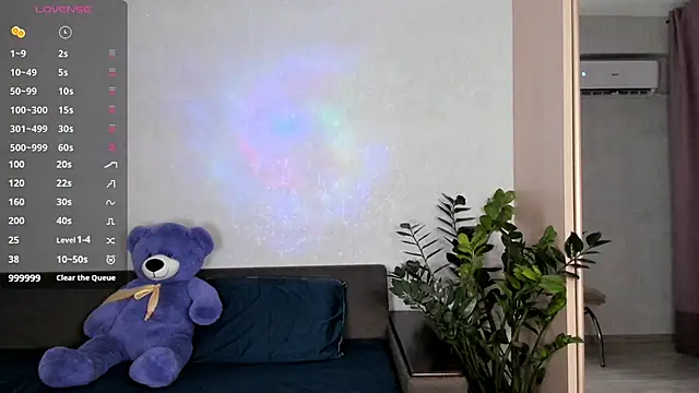 Snapshot of SaraShine_ chatting on September 10, 7:47 pm SaraShine online show from September 10, 7:47 pm