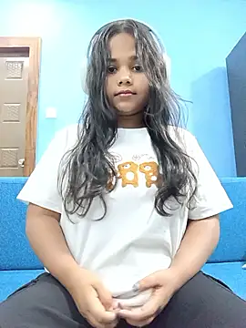 Aaradhya Sharma online show from March 26, 3:50 pm